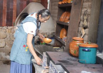 Sara Arvizu lleva la memoria culinaria de San José Iturbide al Pabellón Guanajuato ¡Sí Sabe!