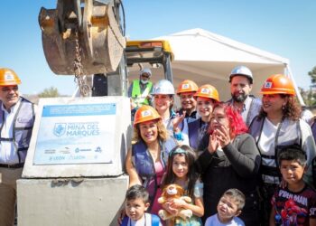 León apuesta por hogares dignos colocan la primera piedra del fraccionamiento Mina del Marqués
