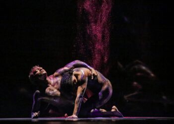 “NOVA” llega al Teatro del Bicentenario con una propuesta íntima y poderosa sobre las masculinidades